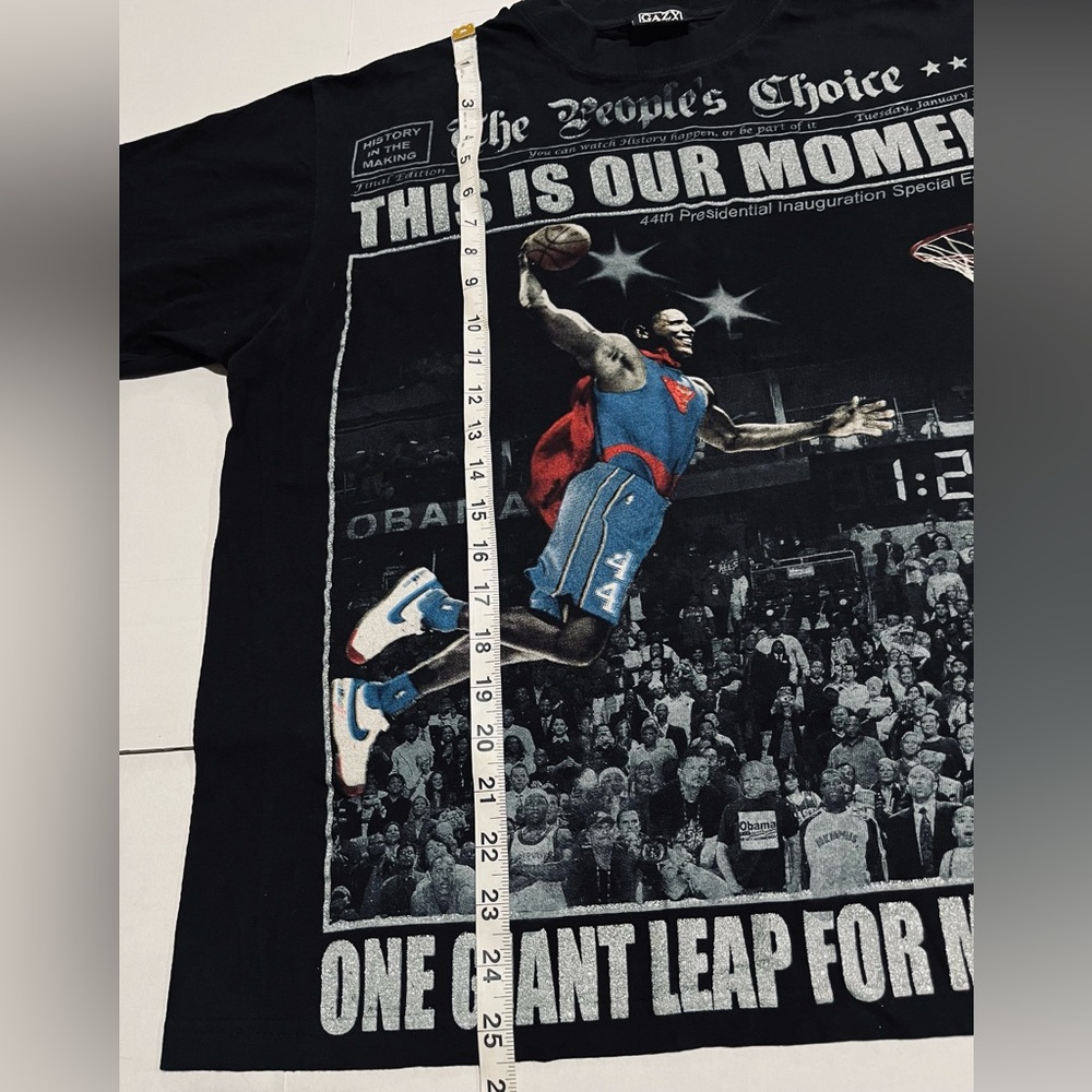 Vintage Graphic “Barack Obama Dunk” Tee  To
Commemorate 44th President  1/20/09 - Picture 11 of 12